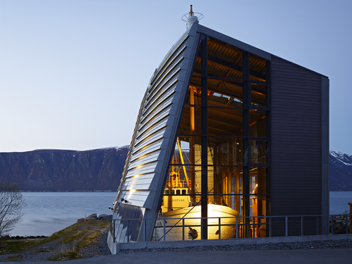 Shelter for Arctic Sailing Ship Aarvak""