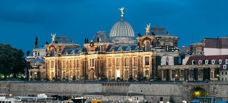 Hochschule für bildende Künste blaugrau Hochschule für bildende Künste blaugrau